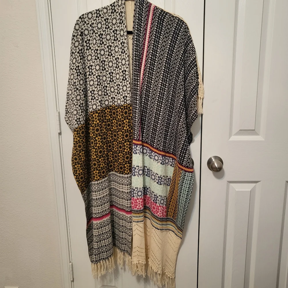 Anthropologie-Angel of the North Shawl - Picture 2 of 7